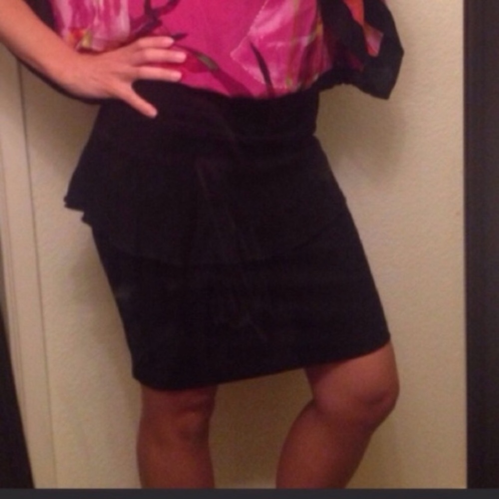 New! womens black Kensie skirt -size medium